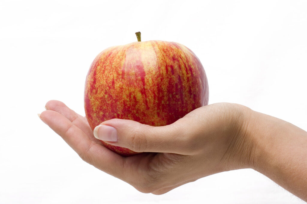 Apfel in der Hand